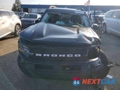Piąte zdjęcie samochodu w środku: 2025 FORD BRONCO SPORT OUTER BANKS VIN:3FMCR9CN0SRE08219 - miniatura