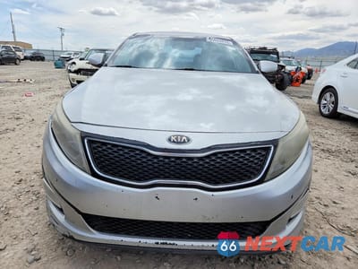 Piąte zdjęcie samochodu w środku: 2014 KIA OPTIMA LX VIN:5XXGM4A71EG324974 - miniatura