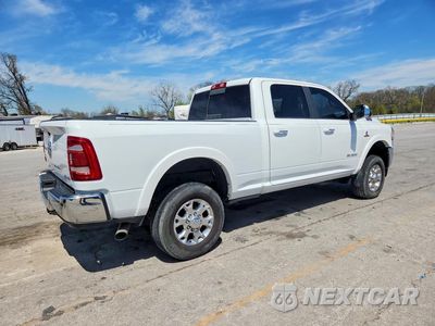 Trzecie zdjęcie samochodu z tyłu: 2022 RAM 2500 LARAMIE VIN:3C6UR5FL1NG297327 - miniatura