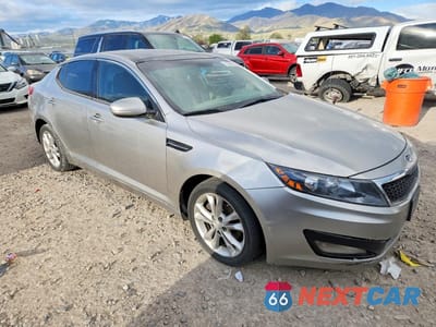Czwarte zdjęcie samochodu z boku: 2012 KIA OPTIMA EX VIN:5XXGN4A74CG087794 - miniatura