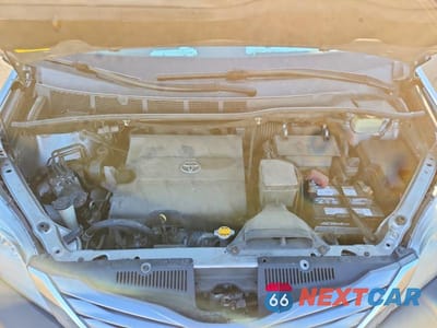 Zdjęcie 12 z 12 samochodu: 2016 TOYOTA SIENNA XLE 8-PASSENGER VIN:5TDYK3DC6GS743062 - miniatura