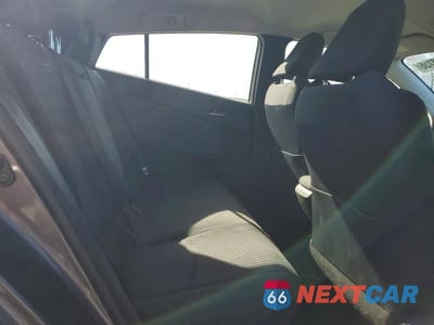 Zdjęcie 11 z 13 samochodu: 2017 TOYOTA PRIUS TWO VIN:JTDKBRFU3H3578802 - miniatura