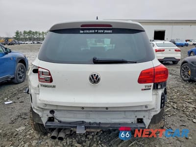 Zdjęcie 6 z 12 samochodu: 2016 VOLKSWAGEN TIGUAN S VIN:WVGBV7AX8GW091360 - miniatura