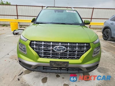 Piąte zdjęcie samochodu w środku: 2021 HYUNDAI VENUE SEL VIN:KMHRC8A3XMU078317 - miniatura
