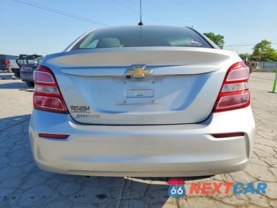 Zdjęcie 6 z 12 samochodu: 2018 CHEVROLET SONIC LS VIN:1G1JB5SH1J4112291 - miniatura