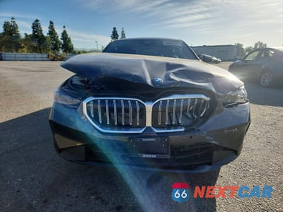Piąte zdjęcie samochodu w środku: 2024 BMW I5 EDRIVE 40 VIN:WBY33FK01RCR68414 - miniatura