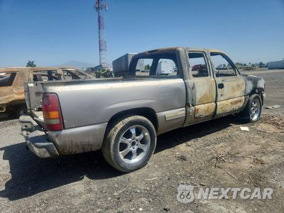 Trzecie zdjęcie samochodu z tyłu: 2000 CHEVROLET SILVERADO C1500 VIN:2GCEC19TXY1231472 - miniatura