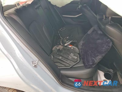 Zdjęcie 10 z 12 samochodu: 2025 BMW 330XI VIN:3MW89CW07S8F30988 - miniatura