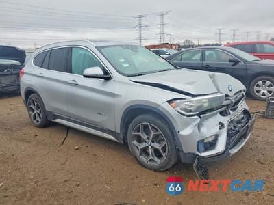 Czwarte zdjęcie samochodu z boku: 2017 BMW X1 XDRIVE28I VIN:WBXHT3C35H5F78505 - miniatura