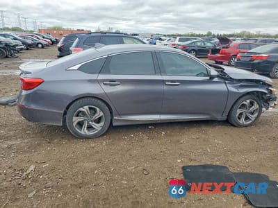 Trzecie zdjęcie samochodu z tyłu: 2018 HONDA ACCORD TOURING HYBRID VIN:1HGCV3F99JA006186 - miniatura