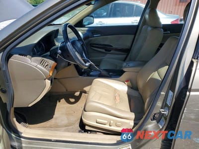 Zdjęcie 7 z 12 samochodu: 2010 HONDA ACCORD EXL VIN:1HGCP2F86AA045460 - miniatura