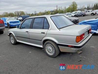 Drugie zdjęcie samochodu z przodu: 1990 BMW 325 IX VIN:WBAAE9316LED64297 - miniatura