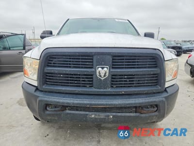 Piąte zdjęcie samochodu w środku: 2012 DODGE RAM 2500 ST VIN:3C6TD5CT4CG113784 - miniatura