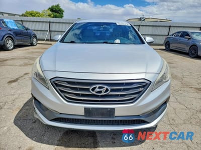 Piąte zdjęcie samochodu w środku: 2015 HYUNDAI SONATA SPORT 2.0T VIN:5NPE34AB3FH193177 - miniatura