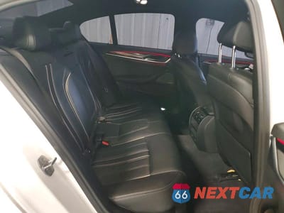 Zdjęcie 10 z 12 samochodu: 2019 BMW 540 XI VIN:WBAJE7C50KWW12427 - miniatura