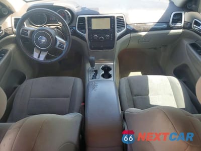 Zdjęcie 8 z 13 samochodu: 2013 JEEP GRAND CHEROKEE LAREDO VIN:1C4RJEAG3DC504009 - miniatura