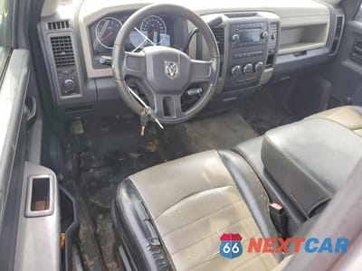 Zdjęcie 8 z 12 samochodu: 2009 DODGE RAM 1500 VIN:1D3HB16PX9J501029 - miniatura