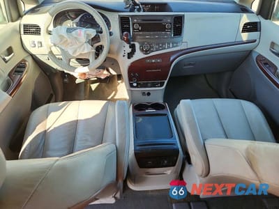 Zdjęcie 8 z 14 samochodu: 2011 TOYOTA SIENNA XLE 8-PASSENGER VIN:5TDYK3DC4BS149207 - miniatura