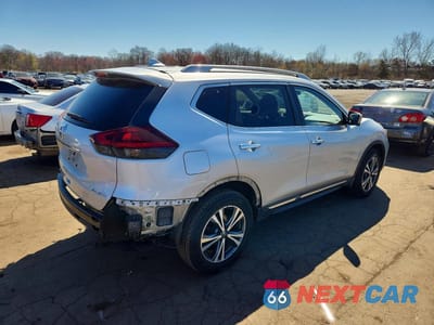 Trzecie zdjęcie samochodu z tyłu: 2018 NISSAN ROGUE S VIN:5N1AT2MV8JC846319 - miniatura