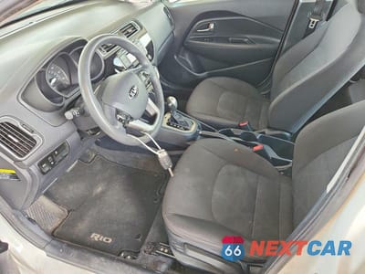 Zdjęcie 7 z 12 samochodu: 2016 KIA RIO LX VIN:KNADM4A37G6668369 - miniatura
