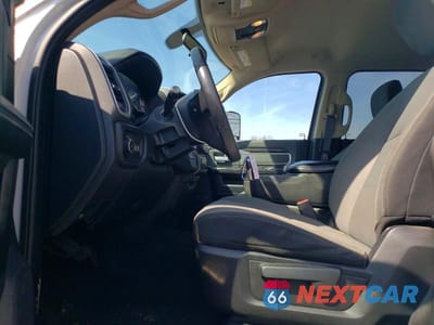 Zdjęcie 7 z 11 samochodu: 2020 RAM 3500 BIG HORN VIN:3C63RRHL7LG117149 - miniatura