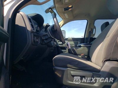 Zdjęcie 7 z 11 samochodu: 2020 RAM 3500 BIG HORN VIN:3C63RRHL7LG117149 - miniatura