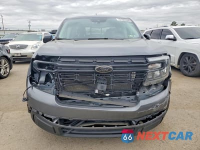 Piąte zdjęcie samochodu w środku: 2024 FORD MAVERICK LARIAT VIN:3FTTW8S95RRB02820 - miniatura