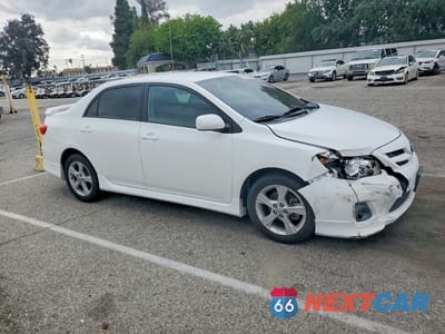 Czwarte zdjęcie samochodu z boku: 2011 TOYOTA COROLLA S VIN:2T1BU4EE4BC668630 - miniatura