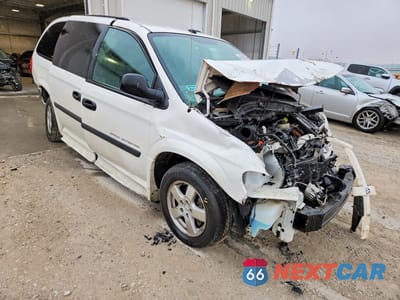 Czwarte zdjęcie samochodu z boku: 2005 DODGE GRAND CARAVAN SE VIN:1D4GP24R75B313981 - miniatura