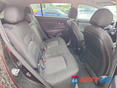 Zdjęcie 10 z 12 samochodu: 2012 KIA SPORTAGE LX VIN:KNDPBCA24C7216438 - miniatura