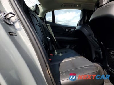 Zdjęcie 10 z 12 samochodu: 2025 VOLVO S60 CORE VIN:7JRL12GJ1SG362578 - miniatura