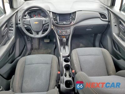 Zdjęcie 8 z 14 samochodu: 2020 CHEVROLET TRAX LS VIN:KL7CJNSB9LB053694 - miniatura