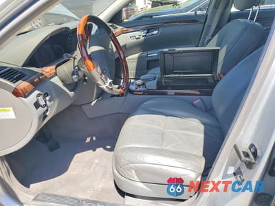 Zdjęcie 7 z 12 samochodu: 2007 MERCEDES-BENZ S 550 VIN:WDDNG71X27A115912 - miniatura