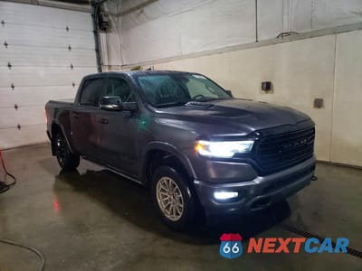 Czwarte zdjęcie samochodu z boku: 2023 RAM 1500 LIMITED VIN:1C6SRFHT5PN671653 - miniatura