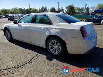 Drugie zdjęcie samochodu z przodu: 2022 CHRYSLER 300 TOURING VIN:2C3CCAAGXNH134480 - miniatura