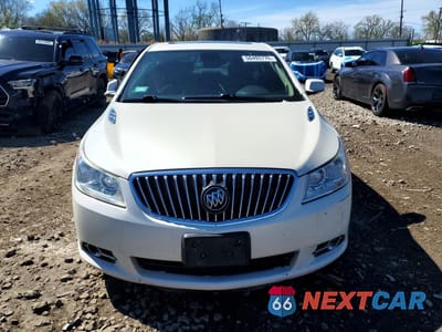 Piąte zdjęcie samochodu w środku: 2013 BUICK LACROSSE PREMIUM VIN:1G4GF5E31DF180519 - miniatura