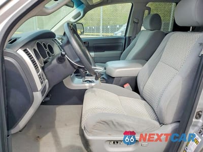 Zdjęcie 7 z 11 samochodu: 2008 TOYOTA TUNDRA SR5 VIN:5TBBV541X8S500047 - miniatura