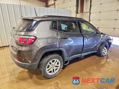 Trzecie zdjęcie samochodu z tyłu: 2017 JEEP COMPASS SPORT VIN:3C4NJDAB3HT642429 - miniatura