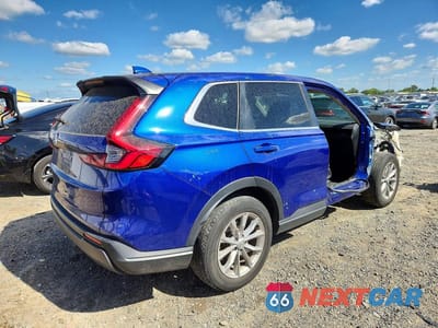 Trzecie zdjęcie samochodu z tyłu: 2023 HONDA CR-V EX VIN:7FARS4H4XPE016819 - miniatura