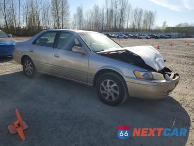 Czwarte zdjęcie samochodu z boku: 1997 TOYOTA CAMRY XLE V6 VIN:4T1BF22K5VU917562 - miniatura