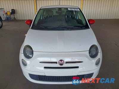 Piąte zdjęcie samochodu w środku: 2016 FIAT 500 POP VIN:3C3CFFAR6GT222216 - miniatura