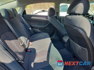 Zdjęcie 10 z 12 samochodu: 2019 HYUNDAI SONATA SE VIN:5NPE24AFXKH755284 - miniatura