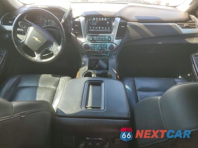 Zdjęcie 8 z 14 samochodu: 2019 CHEVROLET SUBURBAN K1500 LT VIN:1GNSKHKCXKR148090 - miniatura