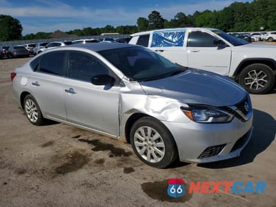 Czwarte zdjęcie samochodu z boku: 2019 NISSAN SENTRA S VIN:3N1AB7AP9KY243885 - miniatura