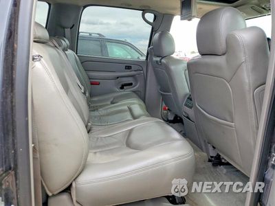 Zdjęcie 10 z 12 samochodu: 2004 CHEVROLET SUBURBAN K1500 VIN:1GNFK16Z74J297582 - miniatura