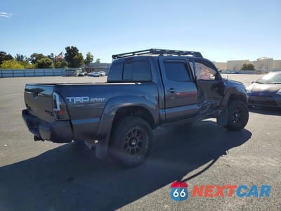 Trzecie zdjęcie samochodu z tyłu: 2015 TOYOTA TACOMA PRERUNNER V6 VIN:3TMJU4GN9FM187486 - miniatura
