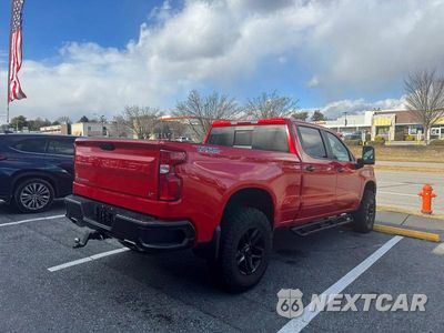 Czwarte zdjęcie samochodu z boku: 2021 CHEVROLET SILVERADO K1500 LT TRAIL BOSS VIN:3GCPYFED3MG246644 - miniatura