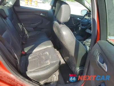 Zdjęcie 10 z 12 samochodu: 2018 FORD FOCUS TITANIUM VIN:1FADP3J2XJL277064 - miniatura
