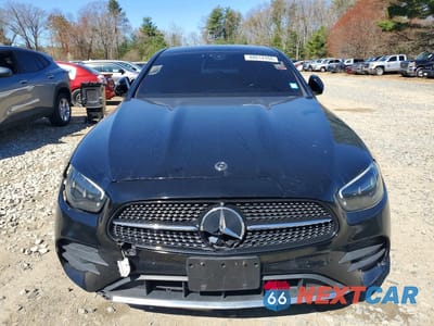 Piąte zdjęcie samochodu w środku: 2021 MERCEDES-BENZ E 350 4MATIC VIN:W1KZF8EB5MA873697 - miniatura