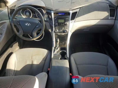 Zdjęcie 8 z 12 samochodu: 2011 HYUNDAI SONATA GLS VIN:5NPEB4AC3BH165224 - miniatura